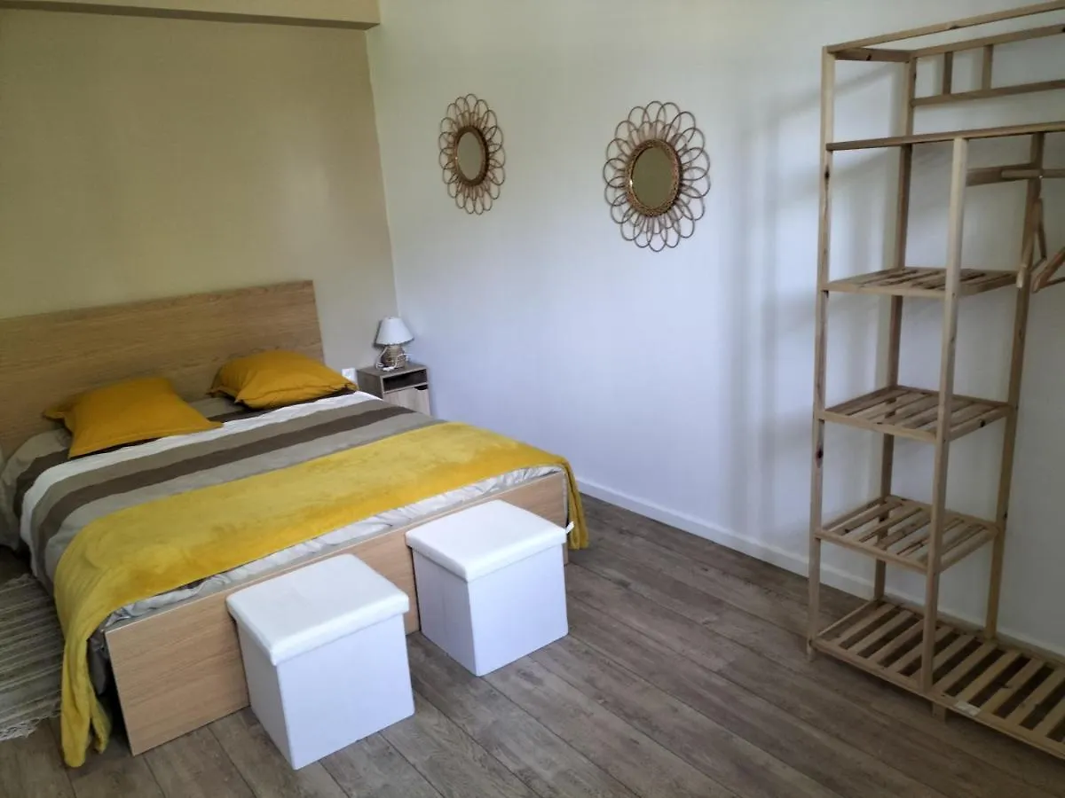 Appartement Au Grand Chêne Jolie T3 à 5 min d'Albi à Puygouzon-et-Montsalvy 0*,  France